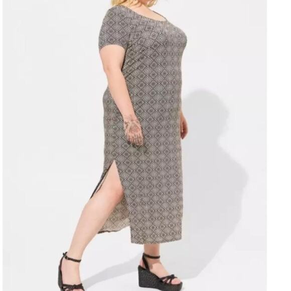 Torrid Ditsy Tribal Print Super Soft Slit Maxi Dress - Picture 1 of 9